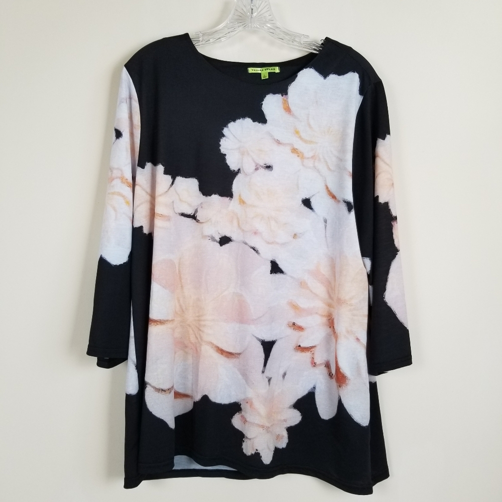 Trisha Tyler Floral 3/4 Sleeve Top Large